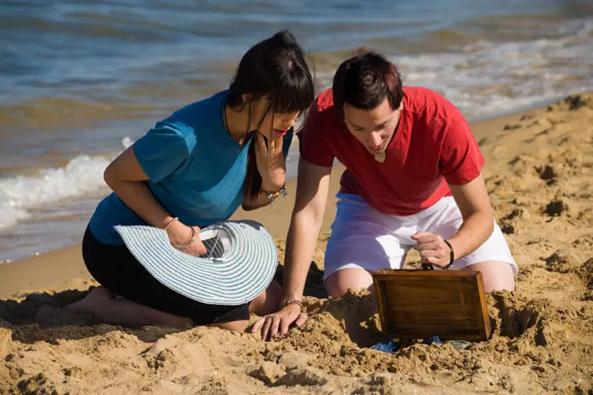 How Do You Keep Valuables Safe At The Beach?